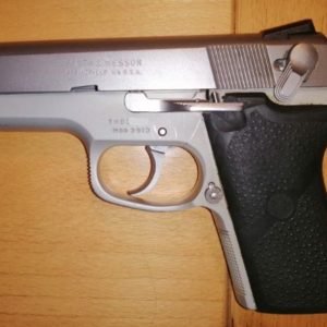 Pistooli, Smith&Wesson model 5906, 9x19, "käytetty"